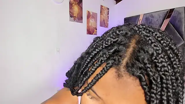 Milan ebony online show from February 28, 1:00 pm