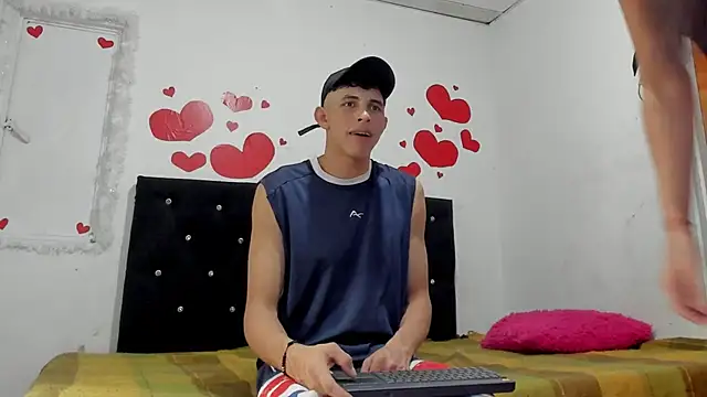 Snapshot of chloe_evanx_ chatting on March 20, 6:09 pm chloe evanx  online show from March 20, 6:09 pm