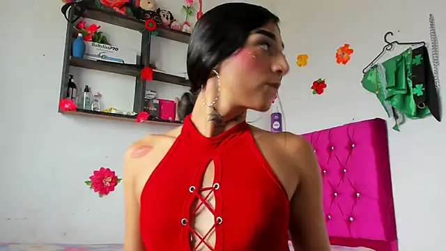 Snapshot of chloe_evanx_ chatting on October 30, 7:44 pm chloe evanx online show from October 30, 7:44 pm