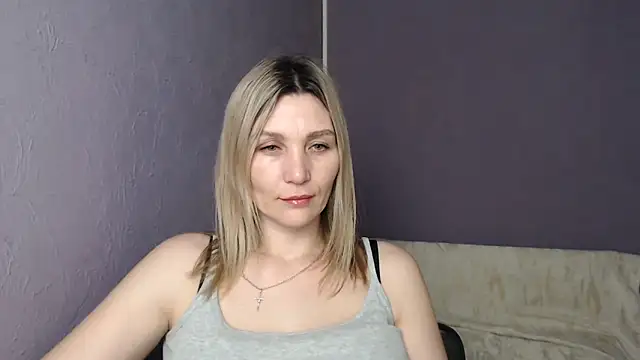 Snapshot of _sexy_lady chatting on March 5, 2:01 pm sexy lady online show from March 5, 2:01 pm