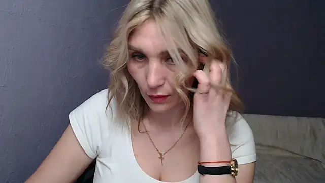 Snapshot of _sexy_lady chatting on March 18, 7:33 pm sexy lady online show from March 18, 7:33 pm