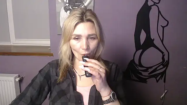  sexy lady online show from March 25, 5:23 pm
