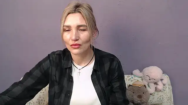  sexy lady online show from December 15, 1:39 pm