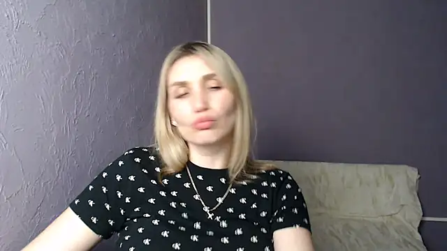 Snapshot of _sexy_lady chatting on February 23, 7:07 pm sexy lady online show from February 23, 7:07 pm