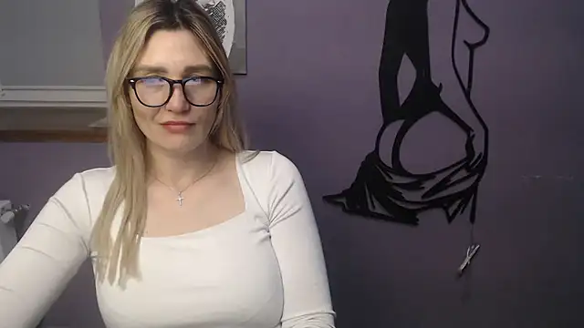  sexy lady online show from February 24, 3:02 pm