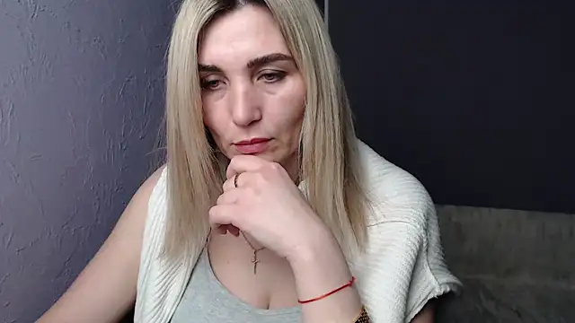 Snapshot of _sexy_lady chatting on February 17, 7:55 pm sexy lady online show from February 17, 7:55 pm