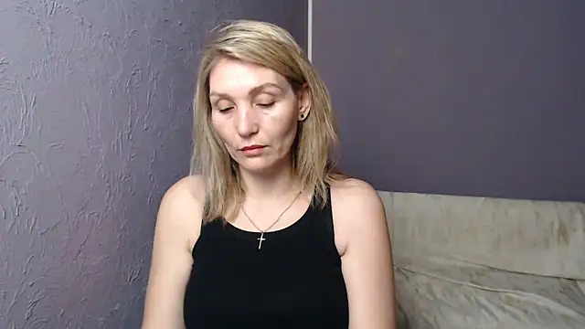 Snapshot of _sexy_lady chatting on March 21, 1:45 pm sexy lady online show from March 21, 1:45 pm