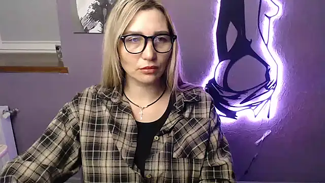 sexy lady online show from January 6, 12:31 pm
