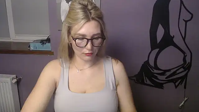Snapshot of _sexy_lady chatting on May 23, 12:04 pm sexy lady online show from May 23, 12:04 pm