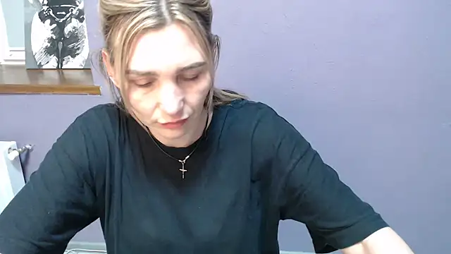  sexy lady online show from December 22, 5:35 pm