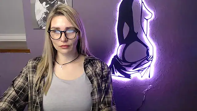  sexy lady online show from January 8, 1:28 pm