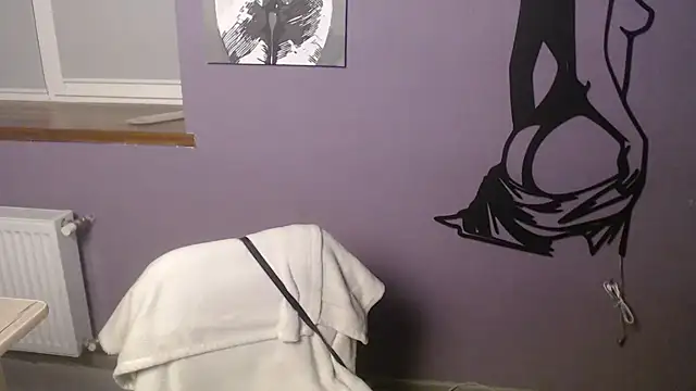  sexy lady online show from February 18, 1:18 pm