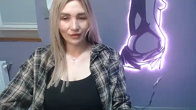  sexy lady online show from February 12, 1:00 pm