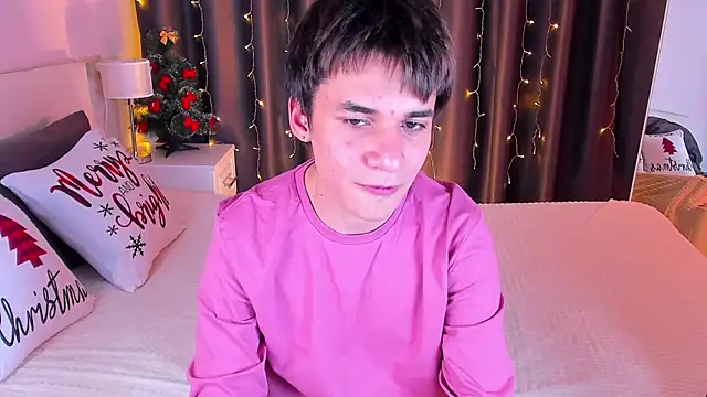 Andrew Clar online show from December 16, 1:32 pm