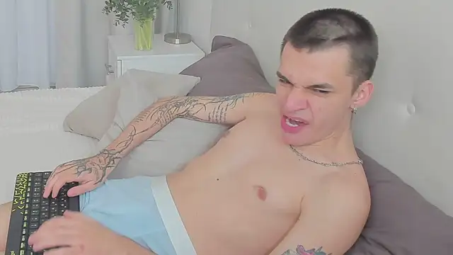 Andrew Clar online show from November 29, 4:29 pm