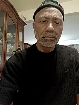 Snapshot of yasohw chatting on December 16, 3:27 pm yasohw online show from December 16, 3:27 pm