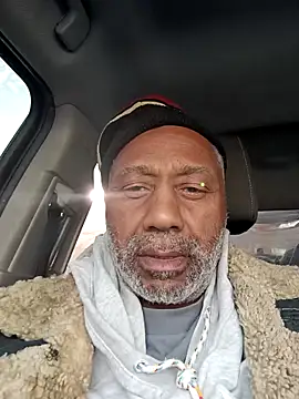 Snapshot of yasohw chatting on December 22, 4:18 pm yasohw online show from December 22, 4:18 pm