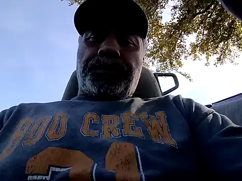 Snapshot of yasohw chatting on February 2, 9:23 pm yasohw online show from February 2, 9:23 pm