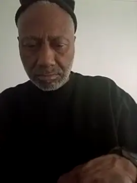 Snapshot of yasohw chatting on December 18, 4:33 pm yasohw online show from December 18, 4:33 pm