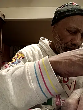 Snapshot of yasohw chatting on December 21, 1:41 am yasohw online show from December 21, 1:41 am