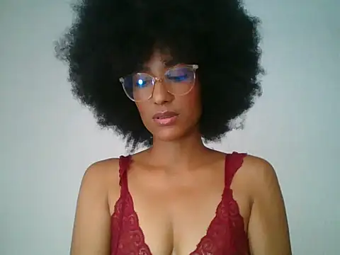 violettamartins online show from April 15, 9:26 pm