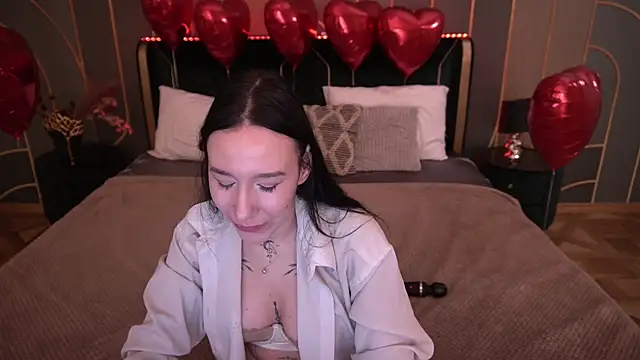 NikkiGoldSide online show from February 11, 12:32 am