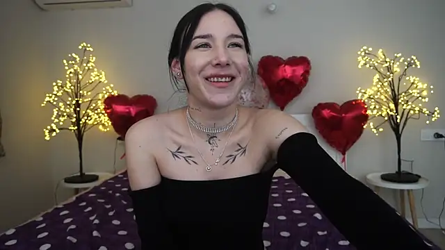 NikkiGoldSide online show from February 26, 5:21 pm