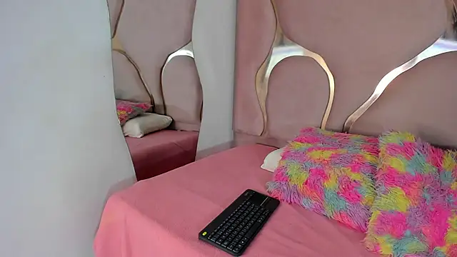 Sofia-candyht online show from May 5, 8:56 pm