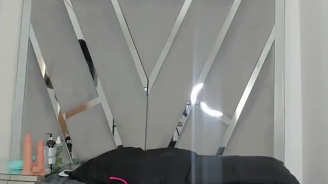 Snapshot of Sofia-candyht chatting on February 27, 9:04 pm Sofia-candyht online show from February 27, 9:04 pm