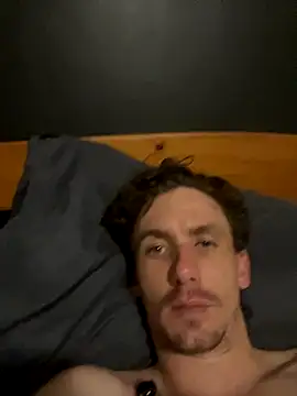 bradleyjamesmc online show from September 13, 9:59 pm