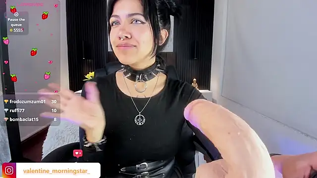 Snapshot of Gianna_foxy chatting on February 2, 9:07 am Gianna foxy online show from February 2, 9:07 am