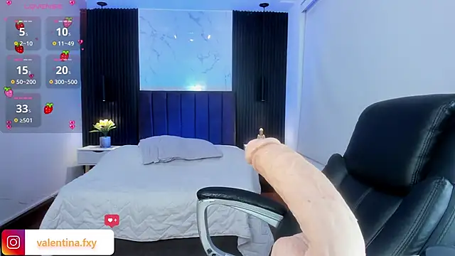 Snapshot of Gianna_foxy chatting on March 8, 5:49 am Gianna foxy online show from March 8, 5:49 am