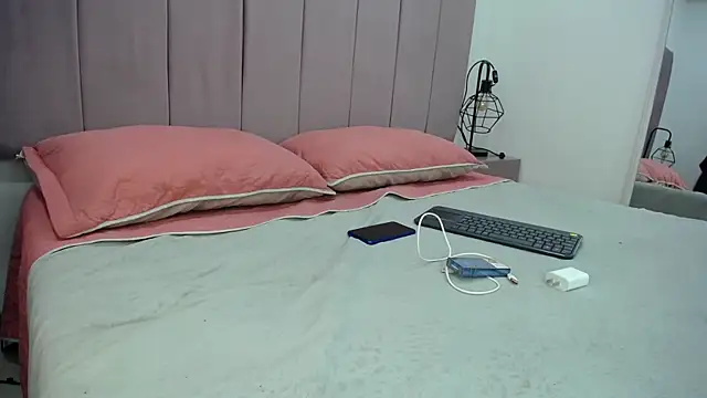 Nessa2905 online show from December 12, 8:53 pm