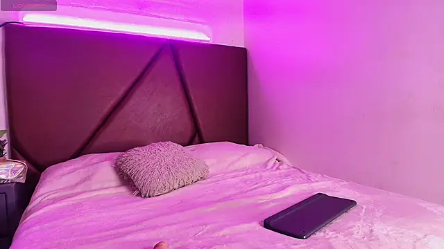 Nessa2905 online show from November 5, 8:56 pm