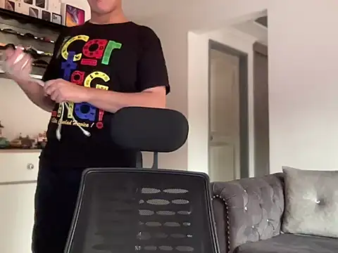 alexandergrey760886 online show from May 5, 12:41 pm