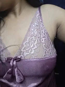 Snapshot of Nisha027 chatting on June 30, 12:43 am Nisha027 online show from June 30, 12:43 am