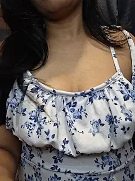 Snapshot of Nisha027 chatting on July 24, 12:06 am Nisha027 online show from July 24, 12:06 am