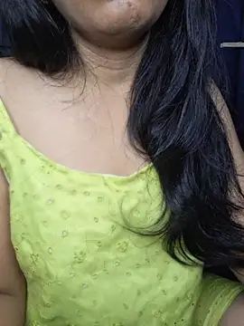 Snapshot of Nisha027 chatting on July 1, 12:33 am Nisha027 online show from July 1, 12:33 am