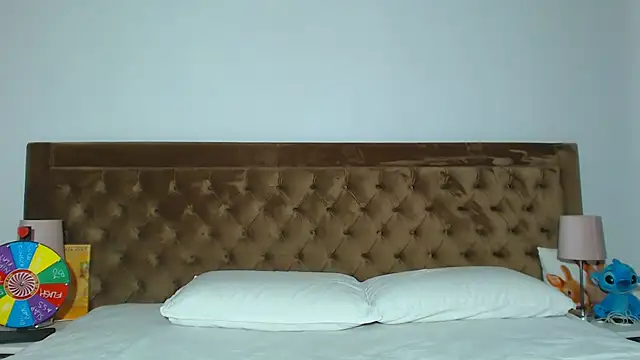 Aylinhoney08 online show from April 2, 5:25 am