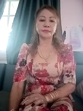 Baby-sexysweet69 online show from October 30, 1:15 am