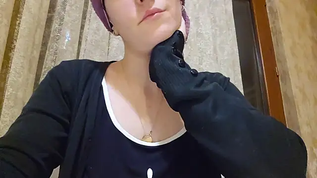 AlejandraDelaney online show from March 15, 1:18 pm