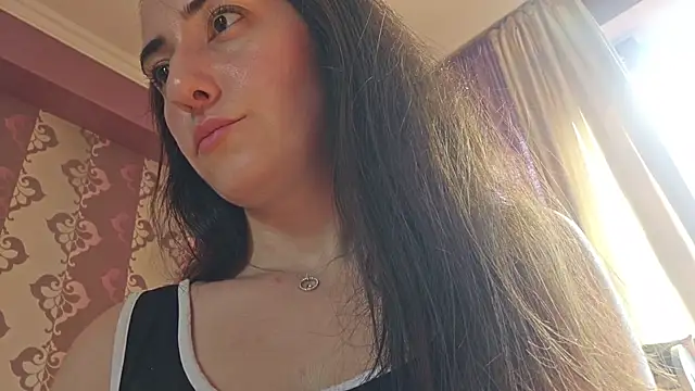 Snapshot of AlejandraDelaney chatting on June 21, 12:33 pm AlejandraDelaney online show from June 21, 12:33 pm