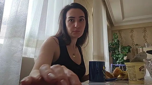 AlejandraDelaney online show from November 28, 8:25 am