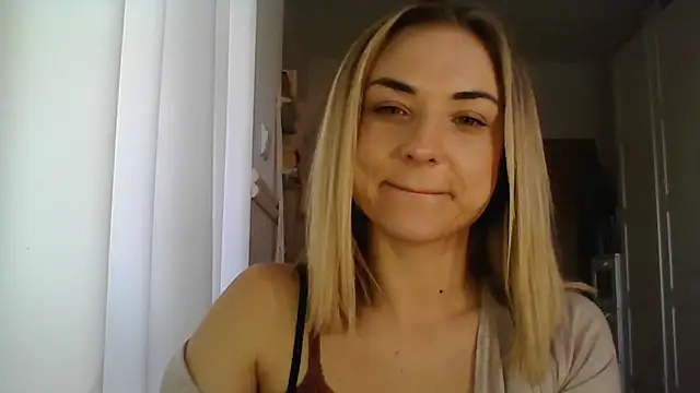 Snapshot of ashley_xlove chatting on January 27, 7:45 am ashley xlove online show from January 27, 7:45 am