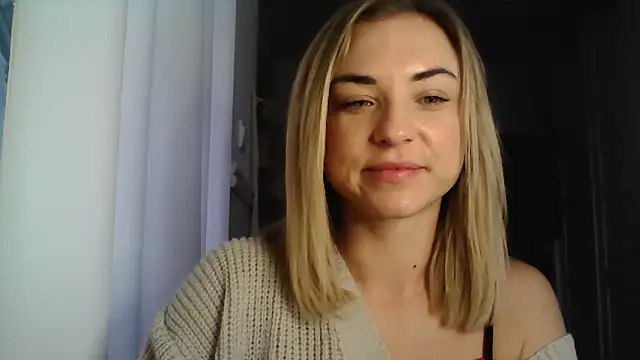 Snapshot of ashley_xlove chatting on February 6, 7:45 am ashley xlove online show from February 6, 7:45 am