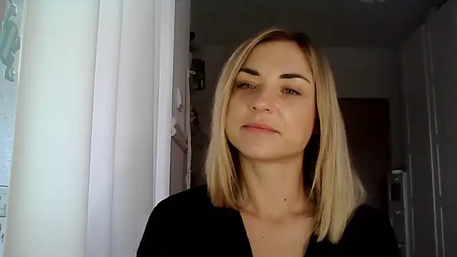 Snapshot of ashley_xlove chatting on December 19, 10:45 am ashley xlove online show from December 19, 10:45 am