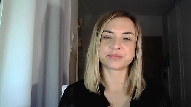 Snapshot of ashley_xlove chatting on January 13, 3:15 pm ashley xlove online show from January 13, 3:15 pm