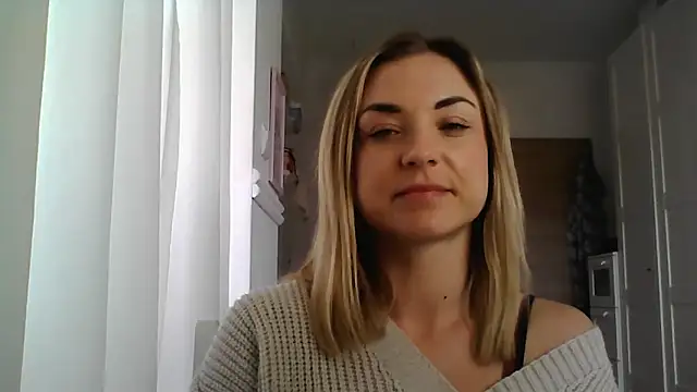 Snapshot of ashley_xlove chatting on March 10, 10:50 am ashley xlove online show from March 10, 10:50 am