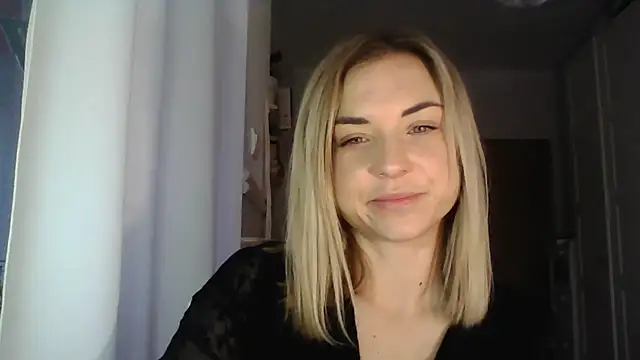 Snapshot of ashley_xlove chatting on January 2, 7:44 am ashley xlove online show from January 2, 7:44 am
