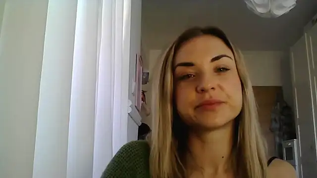 Snapshot of ashley_xlove chatting on March 19, 7:51 am ashley xlove online show from March 19, 7:51 am